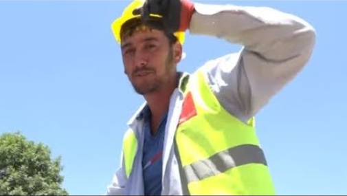 Şuşada tikintidə işləyən ustalar danışdılar: "Çox qürurluyuq"! Qalada böyük inşaaat işləri gedir