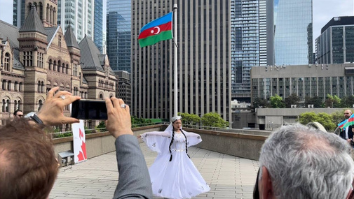 Bayrağımız Torontoda dalğalandı! Şəhər mərkəzində Azərbaycan bayramı! Möhtəşəm görüntülər- EKSKLÜZİV