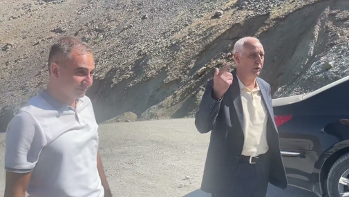 Ömər aşırımında göz yaşları:29 il 6 ay 2 gün sonra... Ağayevlərin Kəlbəcərə dönüş görüntüləri...