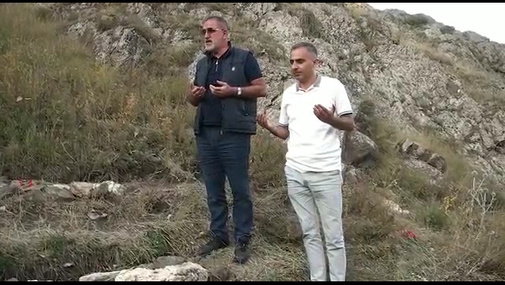 Kəlbəcər, "Portda" kahaları. 28 il gizli və qərib qalan şəhid məzarlarını ziyarət