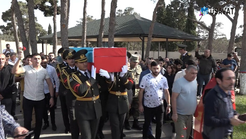 Şəhid atası:"Müharibəyə bizi aparın!"