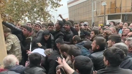 Gəncədəki izdiham - FHN işə qəbul elan edib və nəticə...