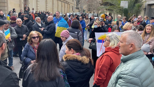 27.02.22, Bakı! Azərbaycanlılar Ukrayna səfirliyinə gəlib, dəstəklərini bildirirlər! EKSKLÜZİV VİDEO