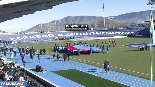 Gözlər XANKƏNDİDƏ – Prezidentin möhtəşəm çıxışı! Reportyorlarımız stadiondan xəbər verir