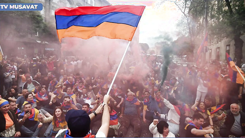 SON DƏQİQƏ: Sıra İrəvana çatdı, ermənilər küçələrə AXIŞDI, həbslər gedir - Polkovniklə CANLI